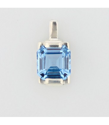 Pendentif Tank